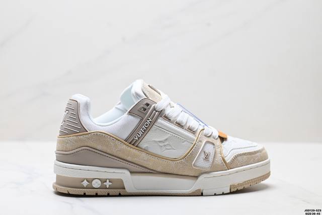 公司级Louis Vuitton Trainer Sneaker Low 路易威登 休闲运动文化百搭板鞋 舒适防滑底和百搭性霸屏整个时尚娱乐圈 细节调整完美主义