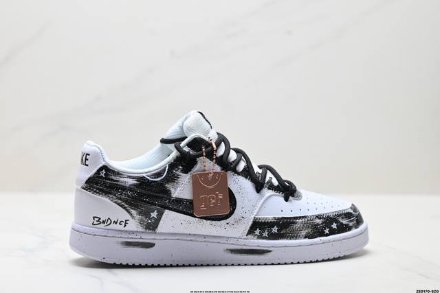 公司级Nike Court Vision Lo ‘Diy’定制 低帮百搭 透气休闲运动板鞋 兼顾舒适脚感和出众风范 演绎匠心之作 结构性的支撑贴合感结合复古篮球