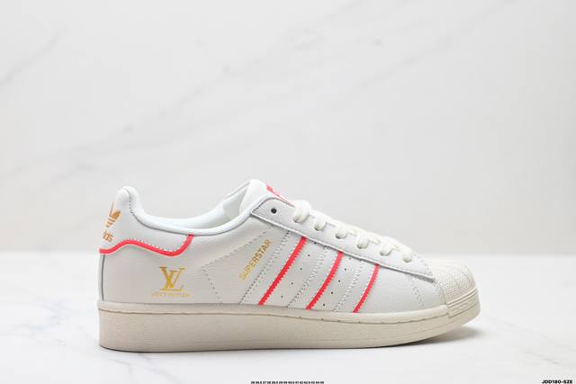 公司级Adidas Originals Superstar 阿迪达斯 三叶草 贝壳头’Diy’系列低帮经典百搭休闲运动板鞋 货号:Xs0018 尺码:36 36