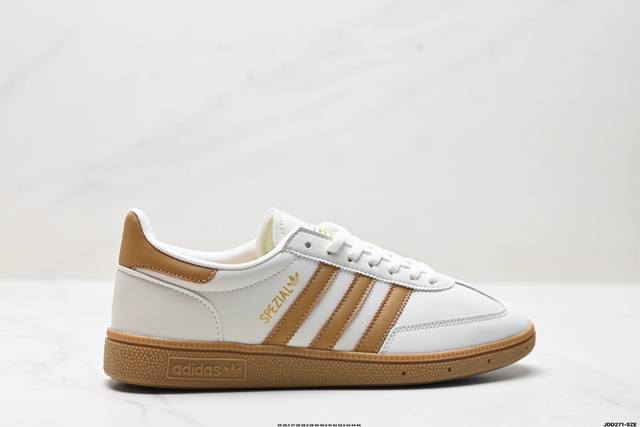 真标Adidas Handball Spezial 阿迪达斯经典款 复古休闲板鞋 全鞋采用反毛皮制作 牛筋耐磨大底 承载青春情怀的板鞋 经典三条杠装饰鞋侧 品牌