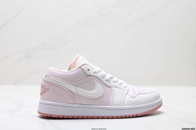 真标Nike Air Jordan 1 Low Aj1乔1低帮休闲板鞋 同步官方配色 官方货号:Ib8971-106 Size:36 36.5 37.5 38