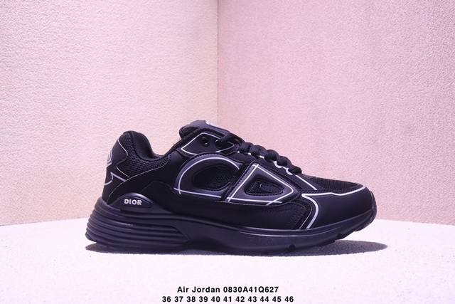 迪奥 Dior X Air Jordan 1 High Og 跑鞋 迪奥 跨界联名 乳白色与 Dior 灰的拼接，彰显高级气质 Dior 复古运动鞋 36-46
