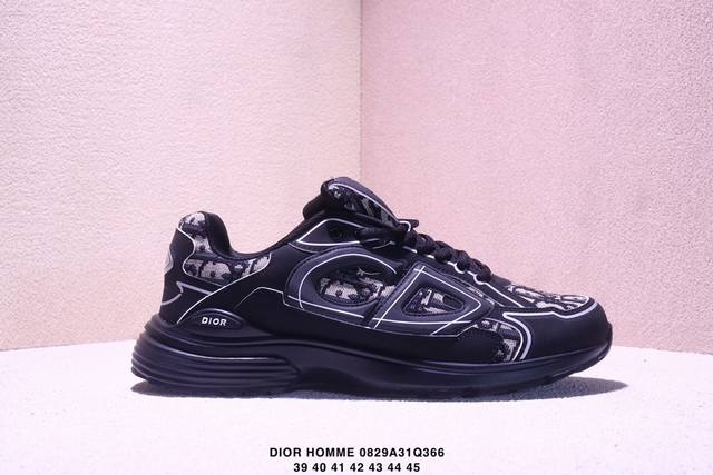 迪奥Dior Homme 高奢品牌经典复古老爹鞋 夸张流线极符 外形延续当下潮流得未来感老爹鞋 货号：1039256 尺码：如图 Xm0829Q366