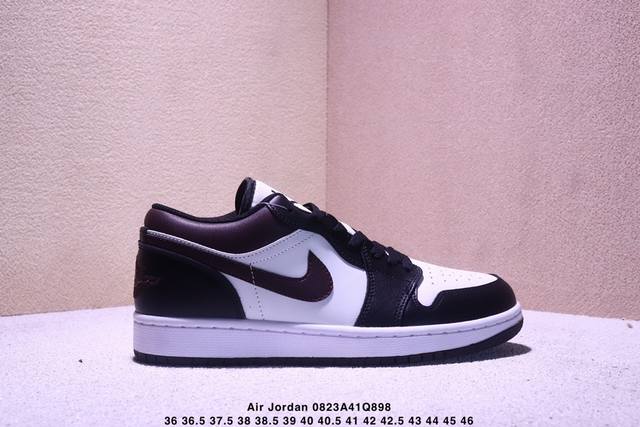 公司级Nike Air Jordan 1 Low Aj1乔1低帮休闲板鞋 同步官方配色 头层皮打造 正确满胶鞋垫 四线拉帮 原厂织唛标 鞋舌高弹海绵填充 官方货