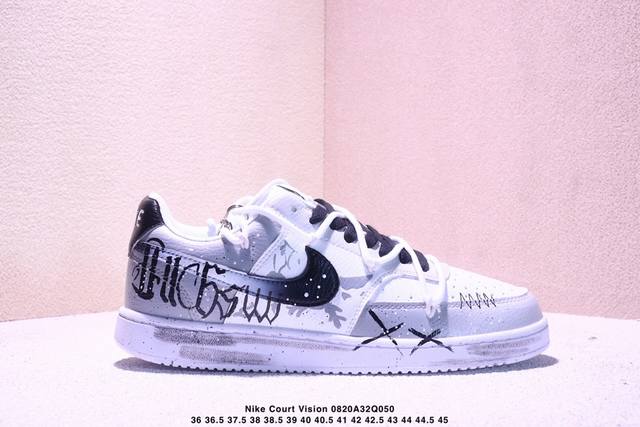 公司级Nike Court Vision 1 Low“幻影十字架” 手绘涂鸦定制板鞋 幻影十字架常作为一种印花图案出现，具有独特的视觉效果。将幻影十字架与梵文、