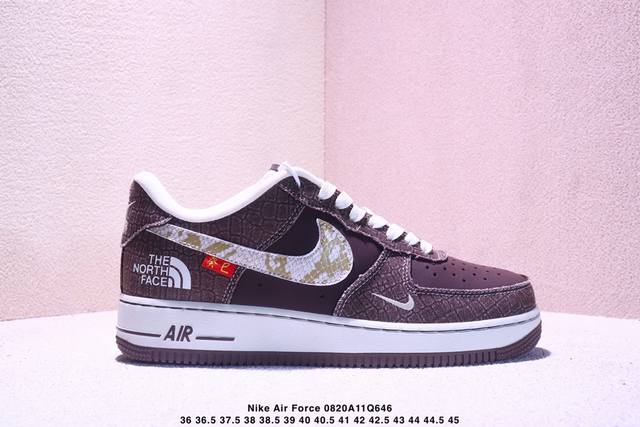 耐克Nike Air Force 1 Low 空军一号 Af1 蛇年北面限定版，蛇皮纹防水高定。低帮百搭休闲运动板鞋。柔软、弹性十足的缓震性能和出色的中底设计，