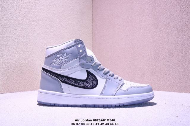 Air Jordan 1 Mid Grey Sail 中帮 小Dior2.0 Aj1 乔丹1代 Aj1 乔1 中邦 灰白2.0 烟灰2.0 乔丹篮球鞋系列 采用