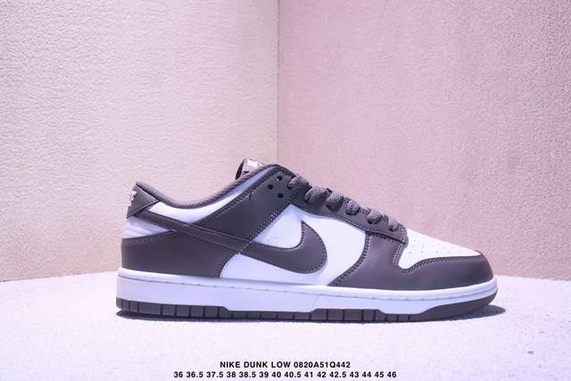 耐克 Nike Dunk Low 扣篮系列 复古低帮休闲运动滑板板鞋 采用脚感柔软舒适Zoomair气垫 有效吸收滑板等极限运动在落地时带来的冲击力 为街头运动