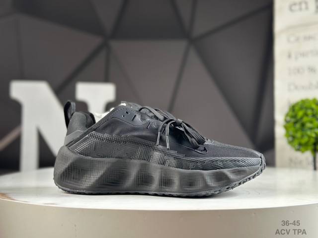 公司级Hyein Seo X Nike Ava Rover Ava Rover 联名鞋 该鞋款采用流线型轮廓设计，鞋面结合 Tpu 网格支撑结构，中底搭载 Re