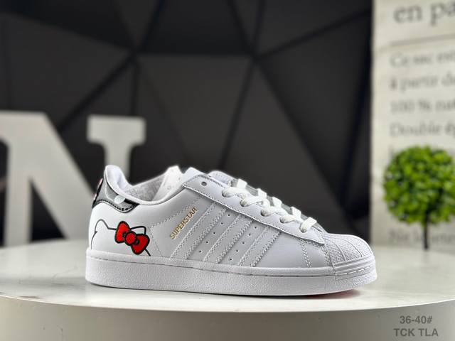头层半码凯蒂猫 X 阿迪达斯 Adidas三叶草 Originals Superstar 贝壳头系列低帮经典百搭休闲运动货号：Gw7168 Tck 尺码：36-