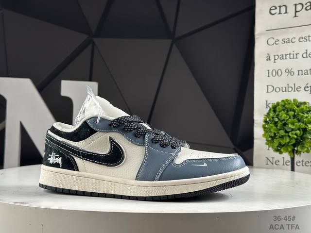 公司级头层耐克 Nike Jordan Air Jordan 1“斯图西联名 蓝白黑底” 高端定制 低帮 复古 减震 防滑 耐磨 篮球鞋 定制鞋盒 大厂纯原品质