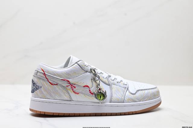 公司级Nike Air Jordan 1 Low Aj1乔1低帮休闲板鞋 同步官方配色 市场唯一独家头层皮打造 原鞋原档案开发 原厂皮料 原档冲孔鞋头 正确满胶