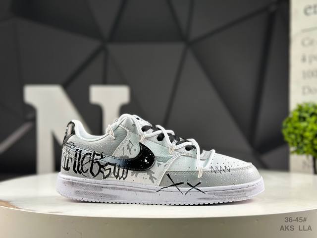 耐克 Nike Court Vision Low 手绘涂鸦休闲运动板鞋 纯原版本低帮百搭透气休闲运动板鞋，经典耐用的设计，兼顾舒适脚感和出众风范，演绎匠心之作。