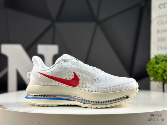 耐克 Nike Pegasus Premium 减震防滑耐磨透气 低帮 跑步鞋 兼顾迅疾外观和稳固脚感 后跟覆面和中足动态支撑巧妙融合 缔造稳定顺畅的迈步体验