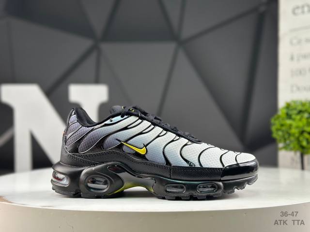 耐克 Nike Air Max Plus 全掌气垫缓震舒适 休闲鞋跑步鞋运动男鞋 货号：Dm0032 012 尺码:如图所示 Atk Tta
