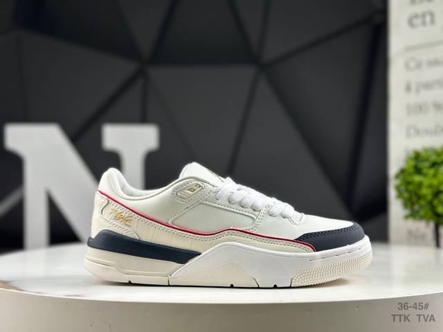 真标带半码 耐克 Who Decides War X Nike Jordan Flight Court Ate 搭防滑耐磨 低帮 耐克复古篮球鞋 货号:Hf32