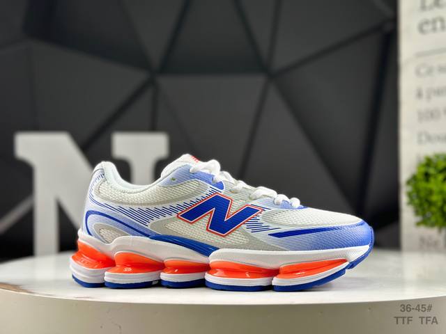 新百伦 New Balance Nb U 0 运动跑步鞋。此复刻经典鞋款，加入当下大热的户外元素，以曾经篮球鞋款型式样加以打造鞋款造型。编织鞋带以及加强稳固鞋底