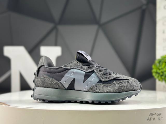 Nb New Balance 327系列 复古休闲运动慢跑鞋 以更纯粹的复古风格设计打造的全新造型 侧身还以解构设计 将 N 字标志以做旧压花样式呈现 官方货号