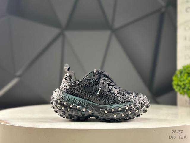 精品童鞋 Balenciaga 铆钉轮胎鞋童鞋款Baencia版本 Balenciaga最火爆的网红款铆钉轮胎榴莲底儿童休闲复古风运动鞋 巴黎世家欧洲站走秀款厚