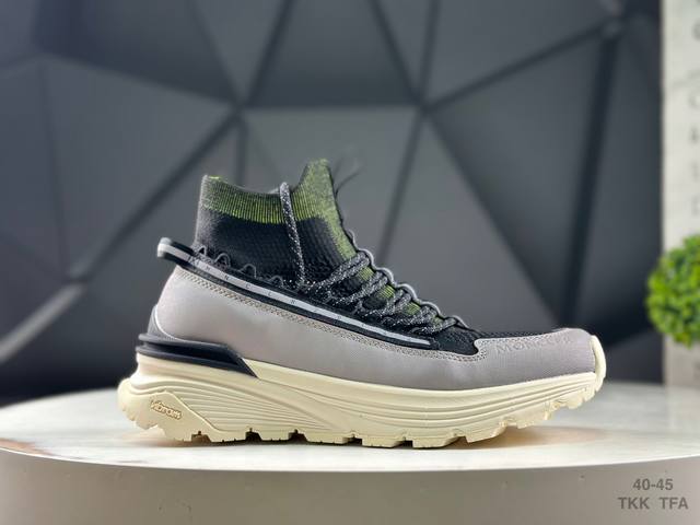 Moncler 盟可睐 蒙口 Trailgrip Amoeba 抗撕裂材质山地户外鞋 鞋身采用Cordura防撕裂尼龙 Gore-Tex材质 中底内置全掌碳板