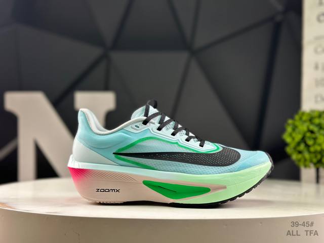 耐克 Nk Zoom Fly 6 竞速飞行6代系列低帮轻质缓震透气休闲运动跑步鞋Fn8454-402 Nk旗下主打竞速训练的Zoom Fly 6突然官宣，让不少