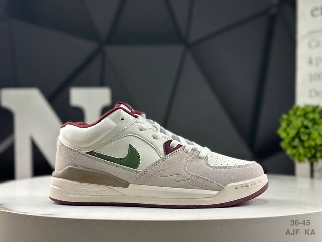 耐克 Air Jordan Stadium 9O Stadium Jordan Stadium 90充满了对Tinkerhathield 原创设计的致敬，包括中