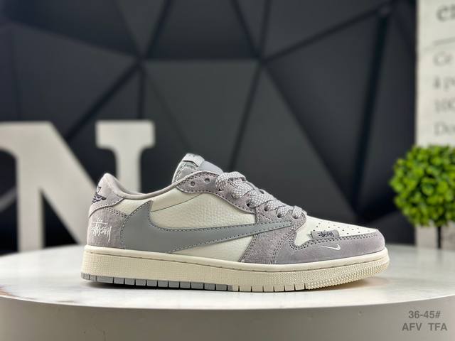 耐克 Travis Scott X Fragment Design X Jordan Air Jordan 1 Low Og Sp 多方联名合作融合了Travi