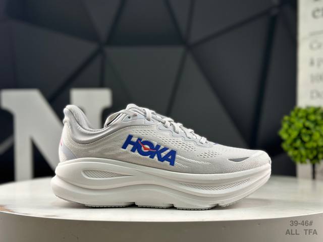 小红书推荐 Hoka W Bondi 9 这个品牌来自于新西兰的毛利语，Hoka表示大地，One One表示飞越，连起来就是飞越地平线，One One不是读作“
