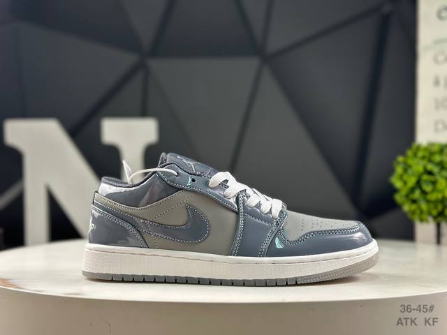 耐克 乔丹 Air Jordan 1 Low Aj1低帮系列篮球鞋 官方同步配色 原装级产物 #拒绝公底 立体鞋型 细节完美 高清洁度 货号：Hf3148 01