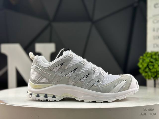 萨洛蒙 Salomon Xa Pro 3D 萨洛蒙户外越野跑鞋 #鞋面采用Sensifit贴合技术 全方位贴合包裹脚型 鞋跟部鞋底牵引设计 提供强大的抓地性能