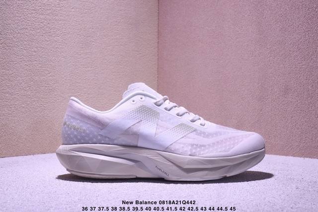真标带半码 新百伦 Nb New Balance Fuelcell 轻量跑鞋 超轻量化低帮休闲运动慢跑鞋 #原楦原纸版开发版型 采用超轻透气3D针织网眼材料结构