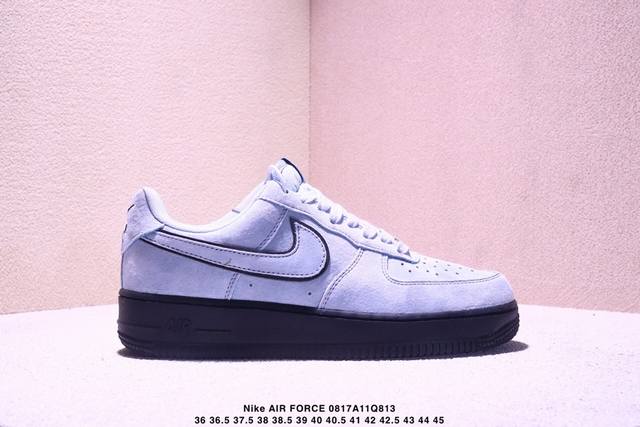 真标耐克Nike Air Force 7空军一号低帮百搭休闲运动板鞋。柔软、弹性十足的缓震性能和出色的中底设计，横跨复古与现代的外型结合，造就出风靡全球三十多年