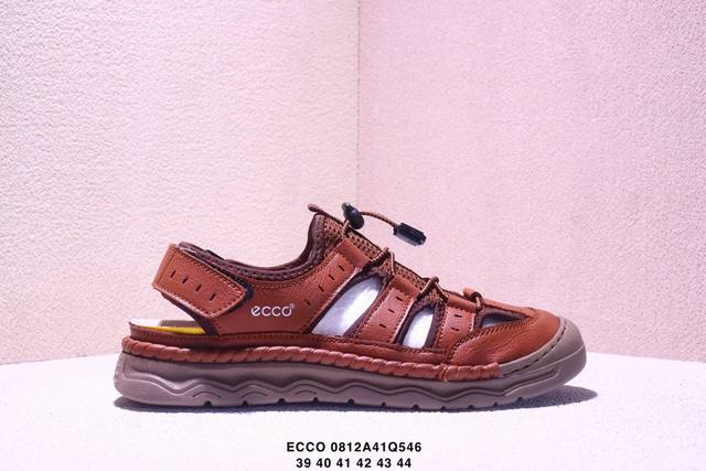 新款Ecco 爱步凉鞋 舒适透气面料 适合各种脚型带来舒适的脚感 Pu中底回弹性好 轻盈脚感 橡胶大底良好的防滑耐磨性能 39-44 Xm0812Q546
