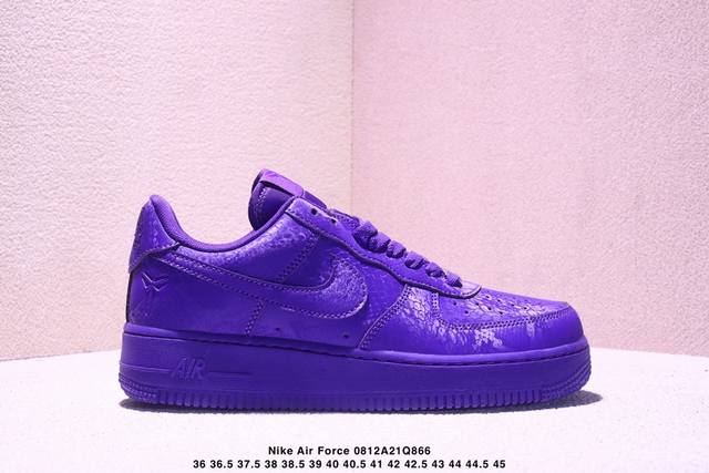 耐克Nike Air Force 1 Low 空军一号低帮百搭休闲运动板鞋。柔软、弹性十足的缓震性能和出色的中底设计，横跨复古与现代的外型结合，造就出风靡全球三