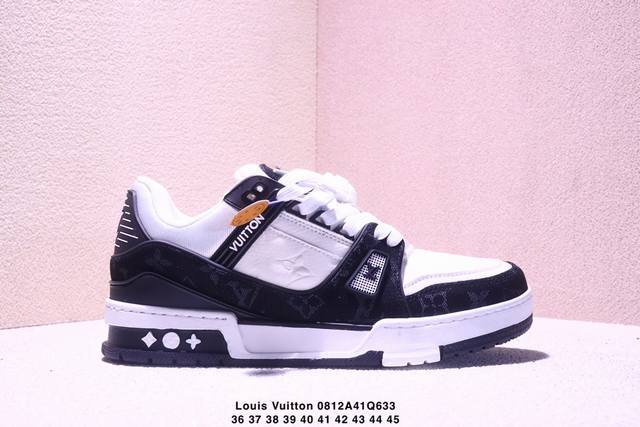 Louis Vuitton 路易威登～全黑 广东原产高性价比，采用皮革鞋面材质，内里小羊皮打造及去味海玻璃脚垫，空胶工艺，外置耐磨橡胶大底全新Lv路易威登Lou