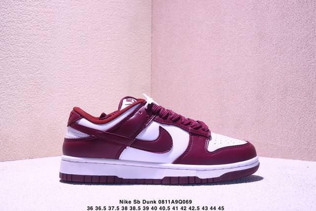 真标 耐克 Nike Sb Dunk Low Pro 男女同款运动鞋复古板鞋，采用柔软皮革鞋面，经久耐穿，塑就如元年款 Dunk 般的复古质感。鞋头透气孔，搭配