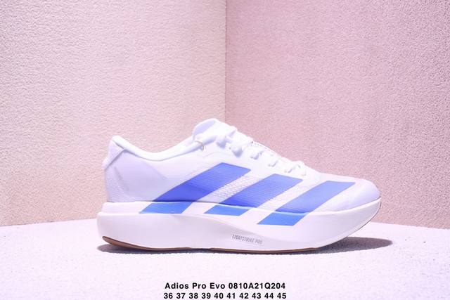 Adidas 阿迪达斯 男女鞋真标半码制，升级原楦原纸版开发，采用轻质单向弹性梭织鞋面材质，中底搭载Lightstrike高密度发泡+前掌单块Lightstri