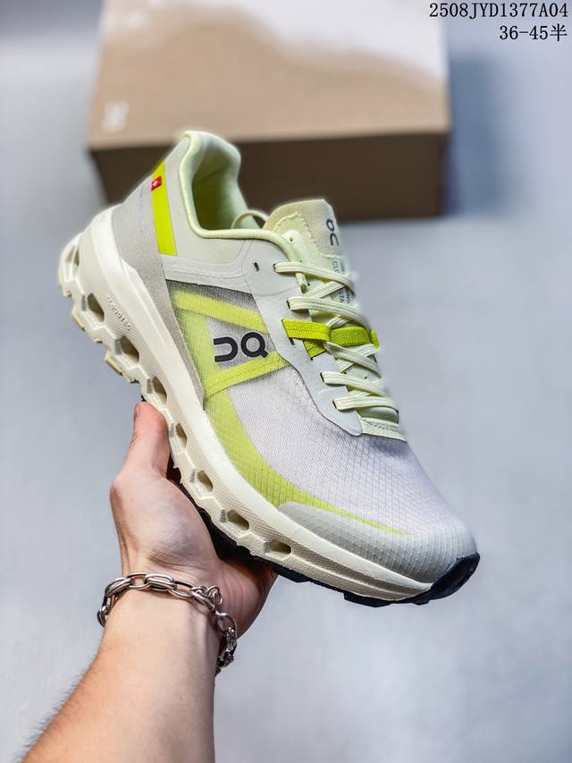 昂跑On Running Cloudvista 2 Waterproof 克劳德漫步2代系列低帮轻量功能型休闲运动徒步登山鞋 男女鞋采用功能型网织布鞋面材质，镂