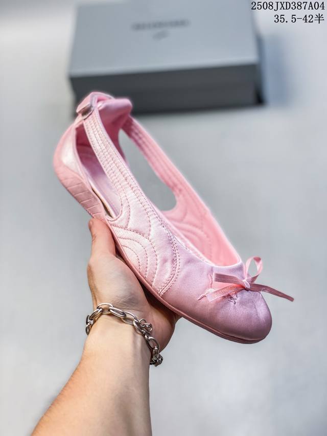 Puma 彪马 X Balenciaga巴黎世家 Speedcat 系列 薄底鞋 牛皮绒面革 圆头做旧磨损 低帮 生活休闲鞋 极速赛车系列 复古运动休闲跑鞋 充