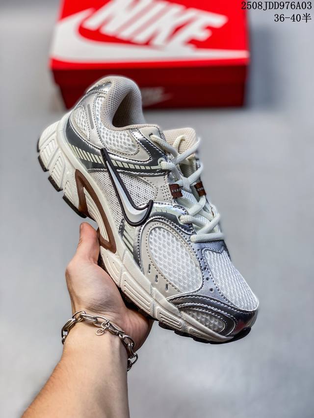 耐克 Nike 2025年新款 Nike V5 Rnr 轻量缓震支撑休闲鞋 舒适防滑耐磨低帮复刻运动鞋 厚底增高老爹鞋 Hj5228-003经典设计与现代工艺完