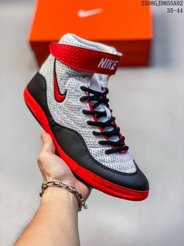 Nike Inflict 网布 减震防滑耐磨 耐克 高帮 专业训练鞋 透气网布有助于在激烈的练习和艰难的比赛中保持凉爽 包覆鞋底的橡胶在各个角度为您提供抓地力