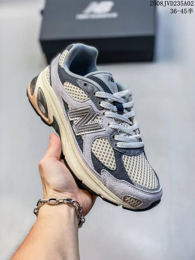 公司级New Balance M2010系列 新百伦 复古老爹风网布跑步休闲运动鞋 新百伦经典配色 沿袭了面世之初的经典科技 以Encap中底配以升级版 N-E