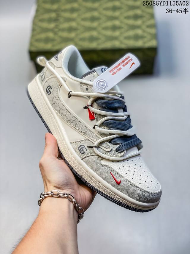 海外爆款限量发售！公司级 Travis Scott X Fragment Design X Jordan Air Jordan 1 Low Og Sp 古驰-米