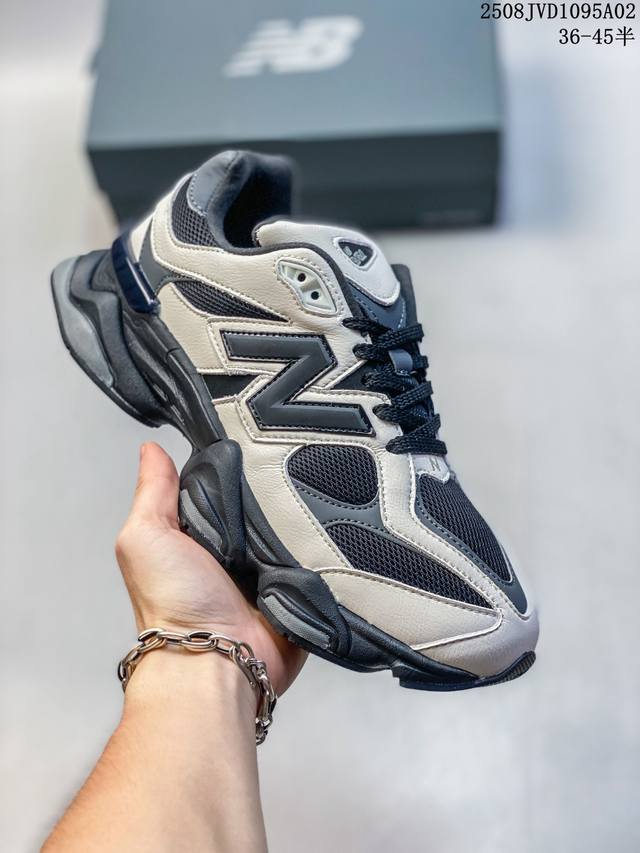 Joe Freshgoods X New Balance Nb9060 联名款 复古休闲运动慢跑鞋 鞋款灵感源自设计师本人对夏日的怀日回忆。鞋面大身由空间双格及