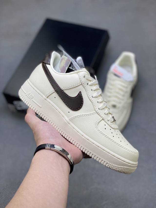 海外限量发售！公司级Nike Air Force 1 '07 Low 空军一号低帮 运动鞋 休闲鞋 折边针车 工艺难度大 原楦头原纸板 原装鞋盒 定制五金配件