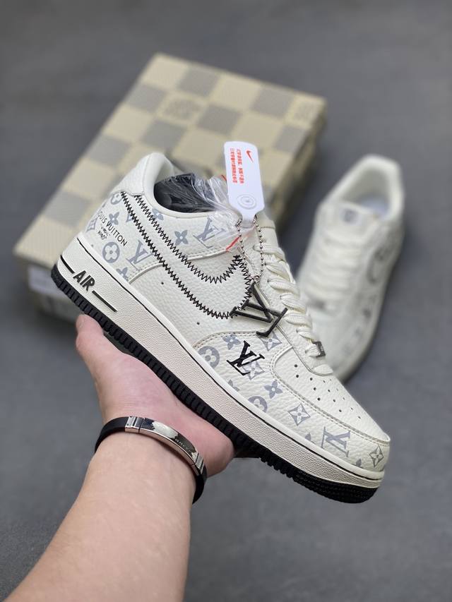 海外限量发售！公司级Nike Air Force 1 '07 Low 空军一号低帮 运动鞋 休闲鞋 折边针车 工艺难度大 原楦头原纸板 原装鞋盒 定制五金配件