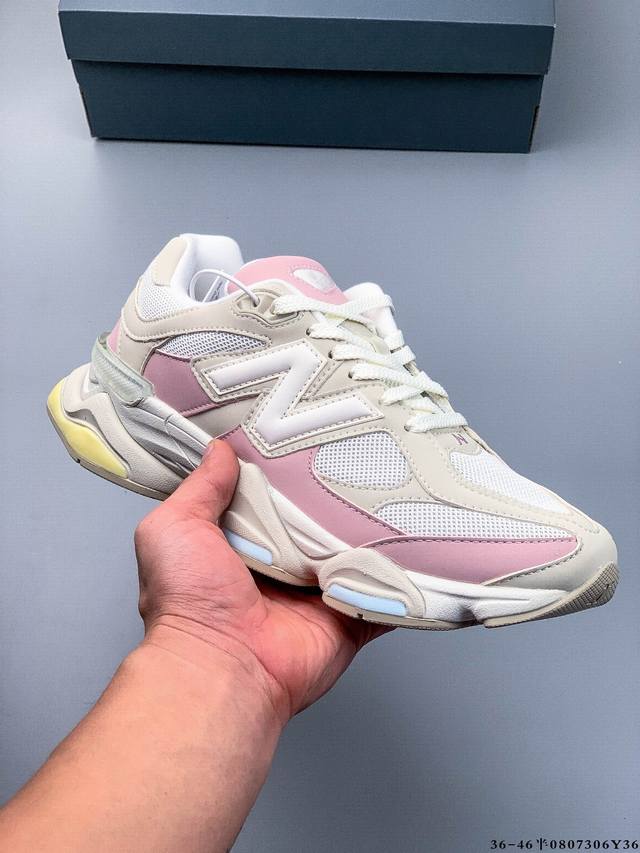 New Balance 又带来了新鞋型 9060 ，并且是与芝加哥街头品牌 Joe Freshgoods 的联名款。鞋身主体采用了类似 990 系列的设计风格，