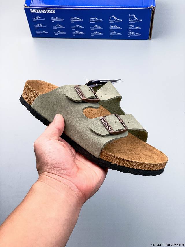 德国百年知名鞋履品牌 博肯Birkenstock Zurich系列 黑色反绒 牛皮绒面革 双扣时尚凉拖 勃肯半拖凉鞋系列 亲肤透气的人造革，搭配可调节鞋扣提升穿