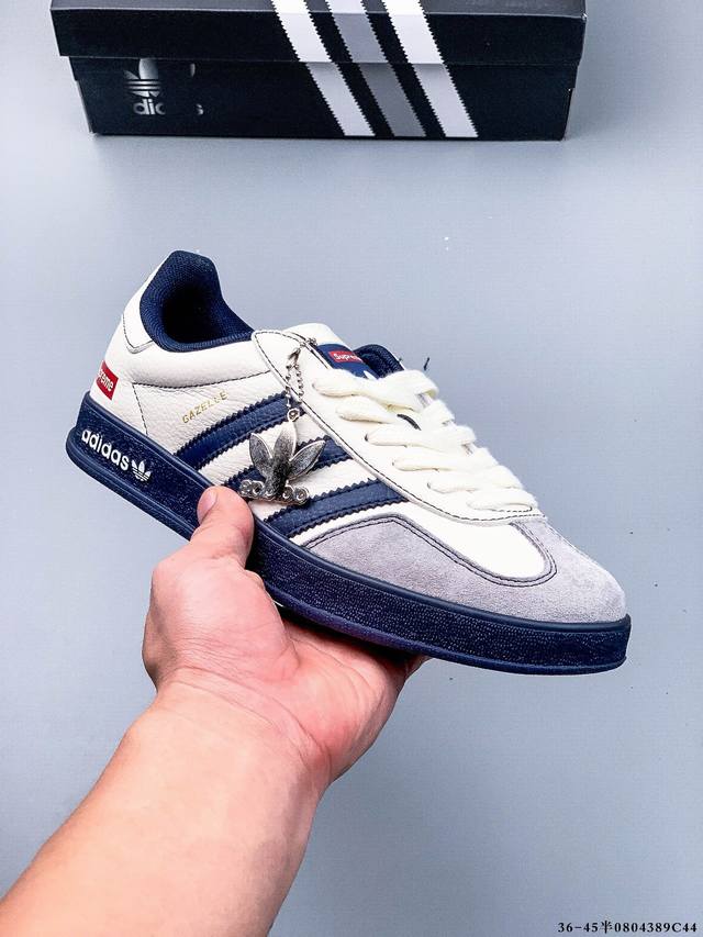 阿迪达斯Adidas Originals Gazelle德训鞋 防滑耐磨 低帮板鞋 男女同款 #独家原版原盒 原底原料 开模打造 #原厂织唛鞋标 高精密准度 #