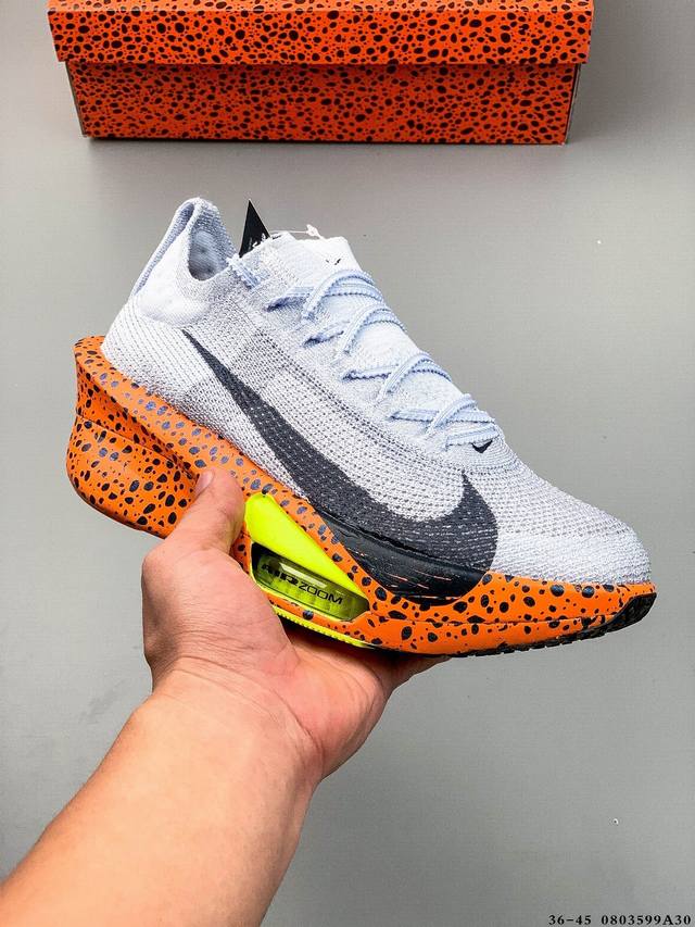 公司级！Nike Air Zoom Alphafly Next% 3 阿尔法 马拉松 3.0减震马拉松跑步鞋 首次通过一体式鞋底 替代了后跟和前足分离的设计 让